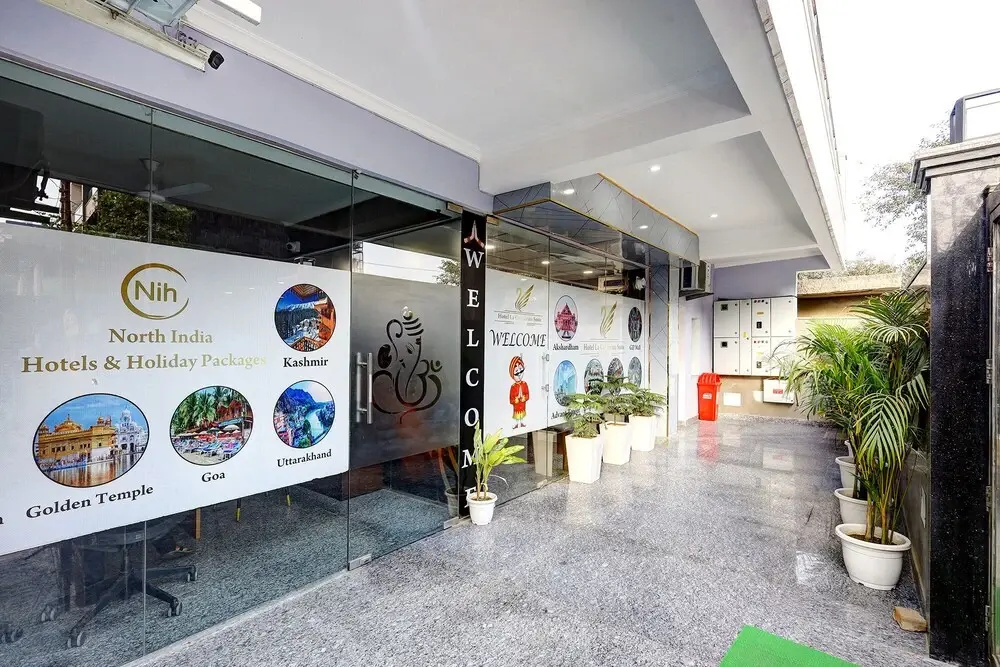Fabhotel La Corporate Suite