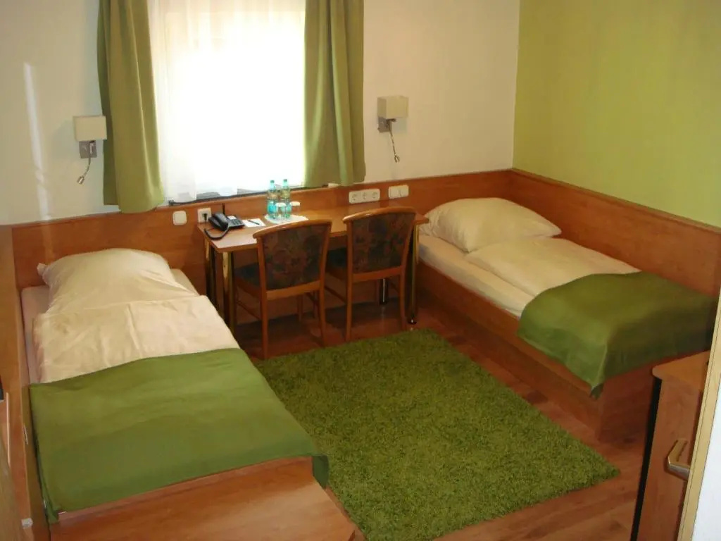 Standard Double room (twin beds)