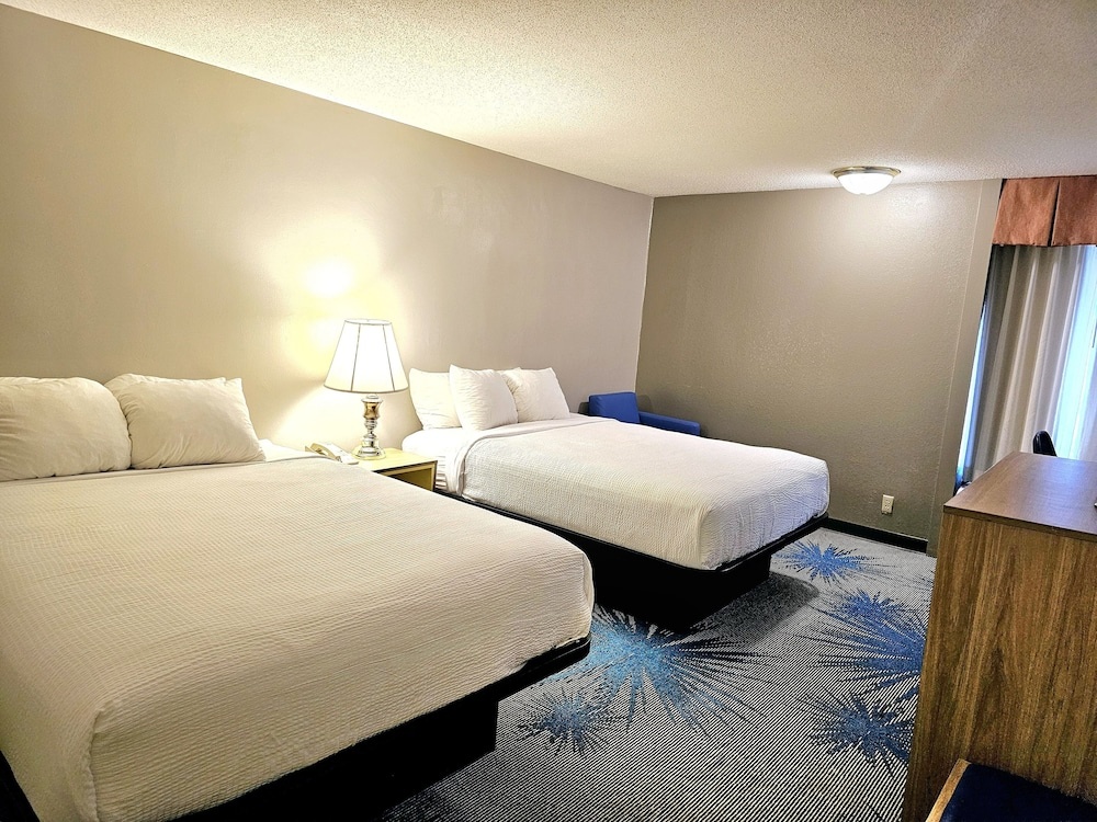 Drury Inn Rolla — 3