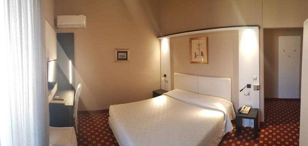 Hotel Diana — 4