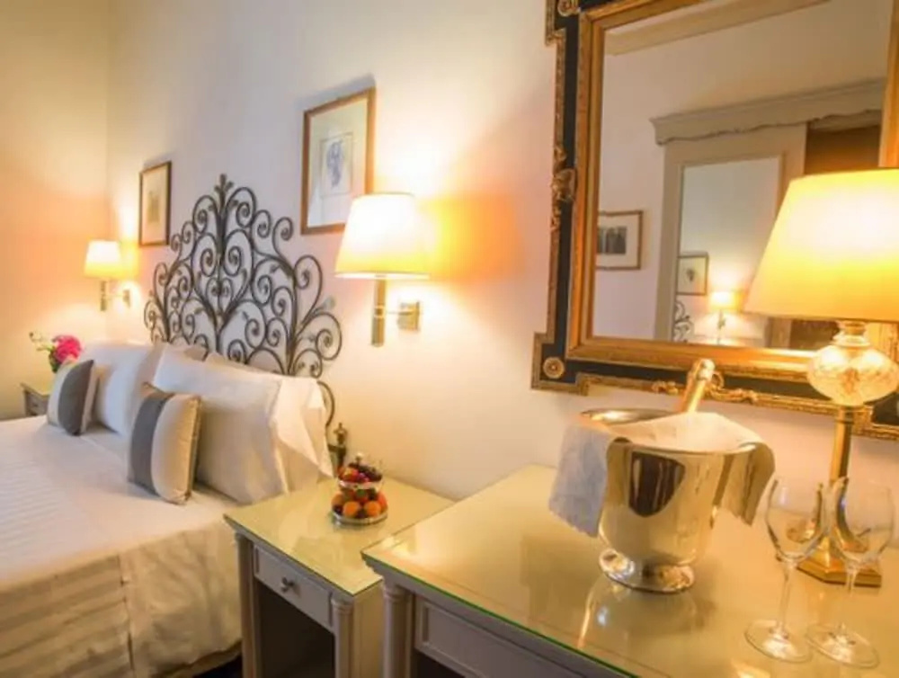 Hotel Jolanda - Chambres