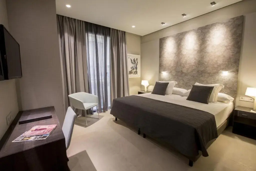 Connecting room