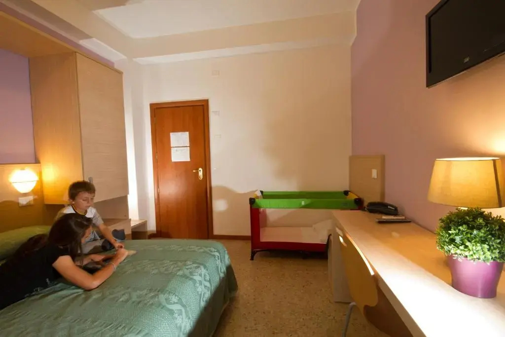 Standard Double room (twin beds)
