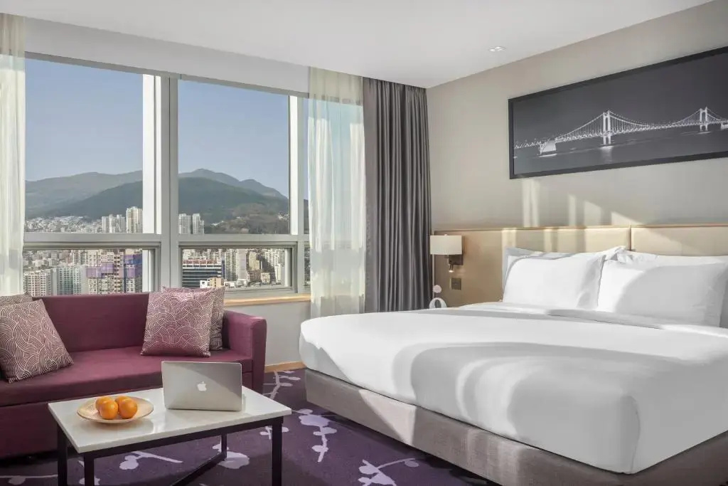 Avani Premier Double room (full double bed)