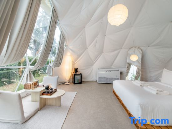 Standard room with garden view