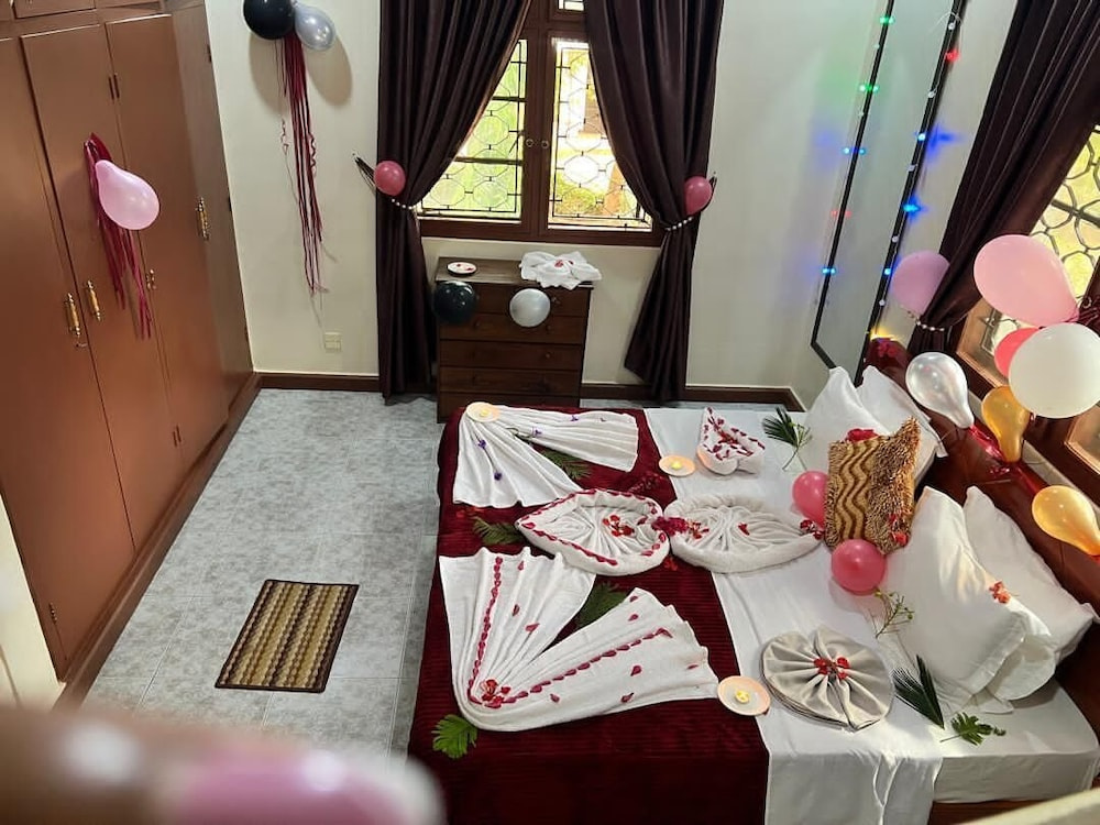 Comfort Double room with balcony and with mountain view (full double bed)