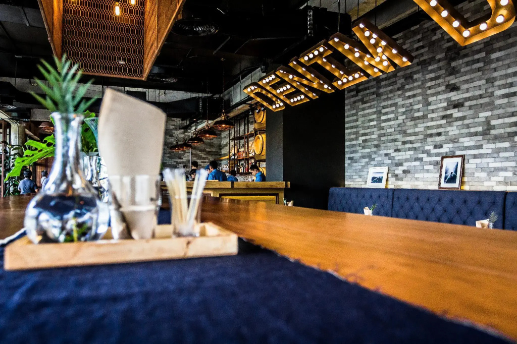 Food & Beverage