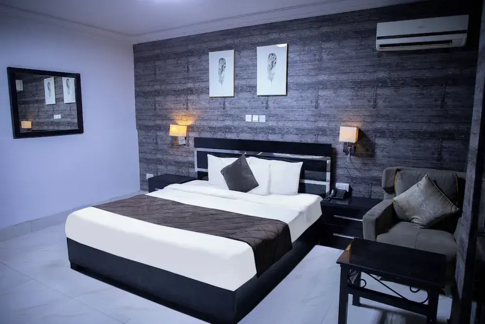 NewLand Hotels and Apartments