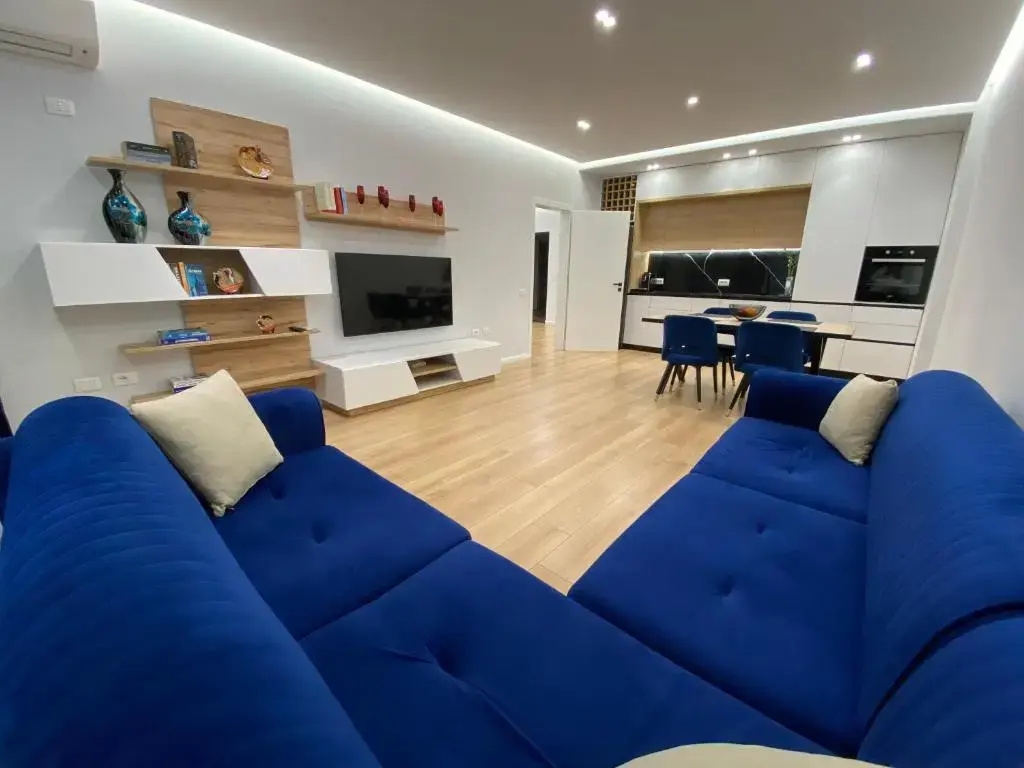 8th Floor Luxury Apartament Tirana