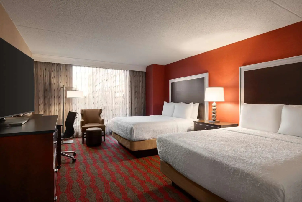 DoubleTree by Hilton New York LaGuardia Airport - Chambres