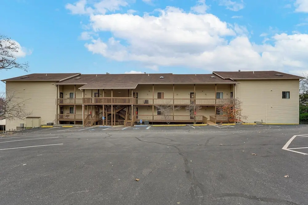 Main Channel View! Condo w/ Dock & Pool Access