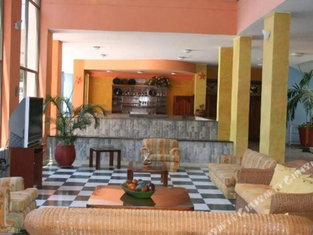 Lobby & Reception