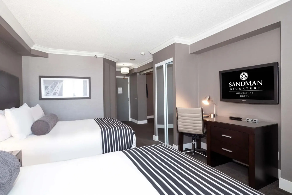Sandman Signature Mississauga Hotel - фото 29