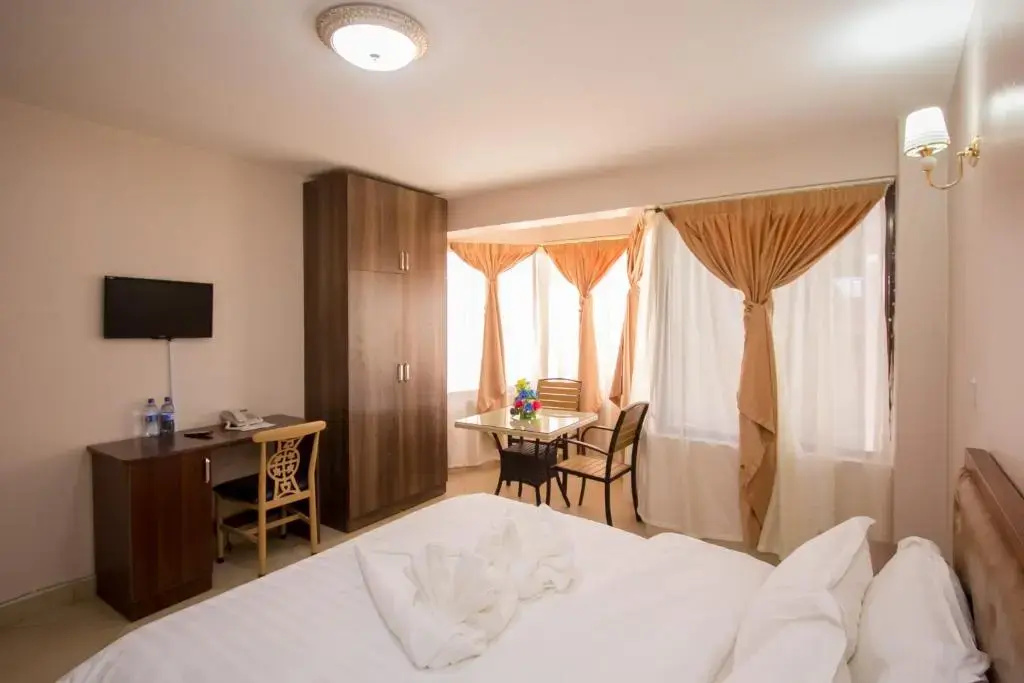 Superior Double room (full double bed)