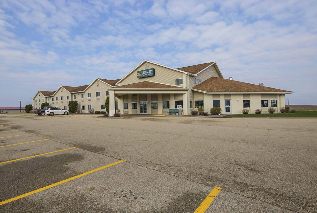 Quality Inn & Suites Belmont Route 151 image