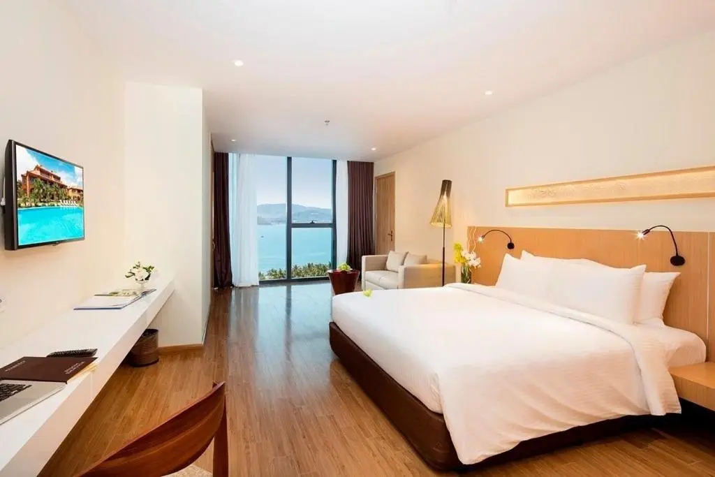 Starcity Hotel & Condotel Beachfront Nha Trang — фото 6