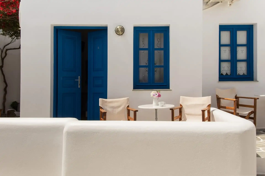 Standard Double room with garden view (full double bed)