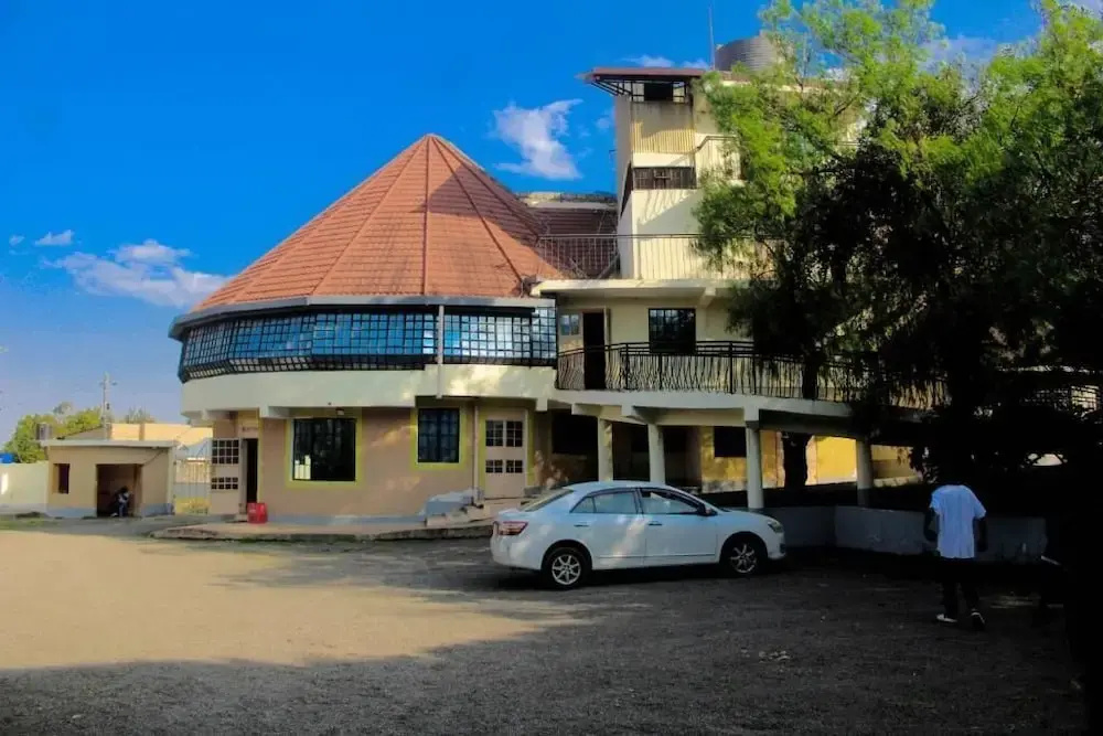 Esiram Hotel Narok