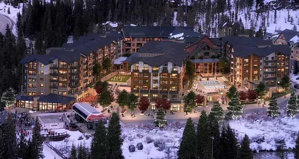 Kindred Resort Luxury Ski In, Ski Out 1 Bedroom Residence at the River Run Gondola
