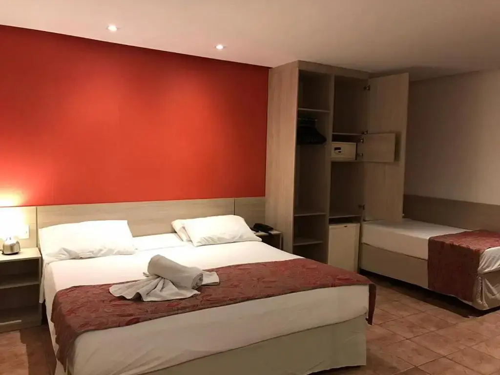 Plaza Praia Suites - Chambres