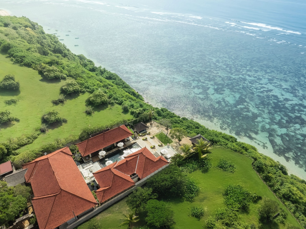 Nagasutra Villa by Nakula