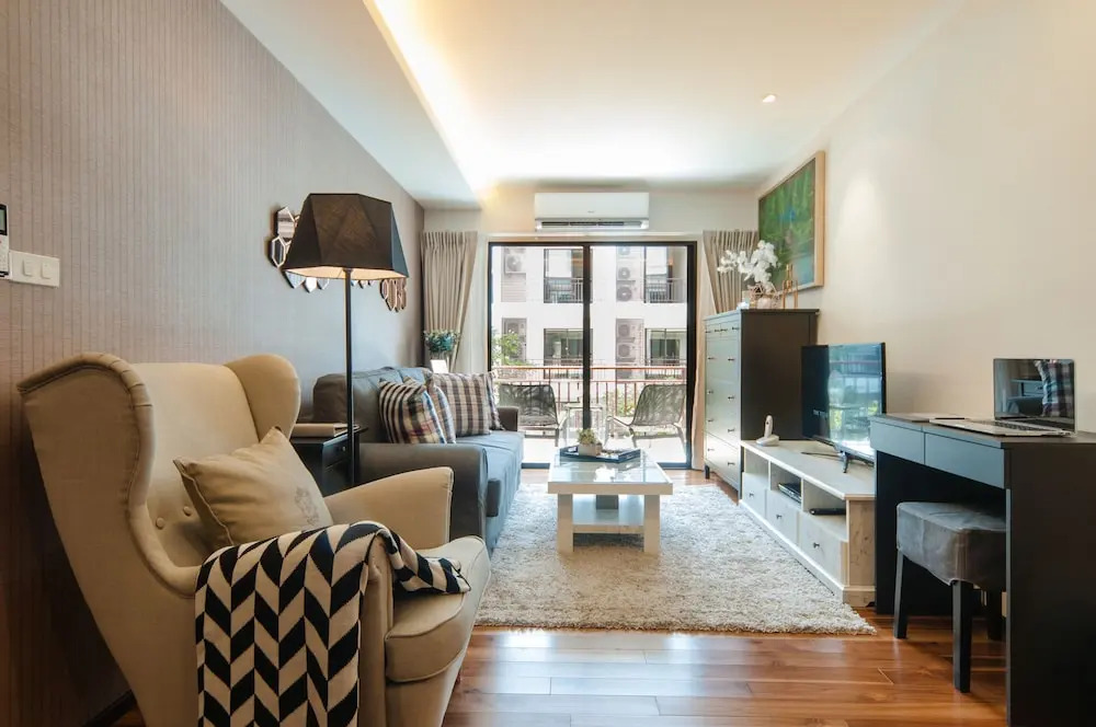 Люкс Comfort c 1 комнатой с балконом и с красивым видом из окна в The Title KR Beach Condotel Rawai Phuket