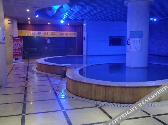 Zhengzhou Zhongmu Dongxing Hot Spring Hotel (Jiulong)