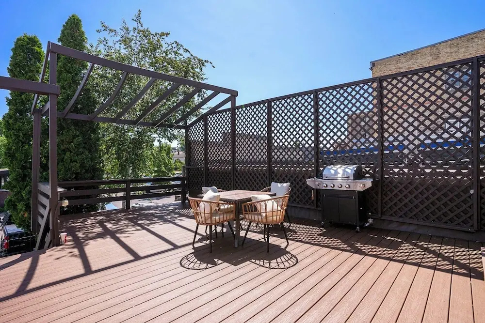 Love Mi Getaway Loft with Deck 110