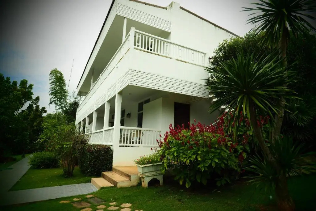 Deluxe Double room with mountain view (full double bed)