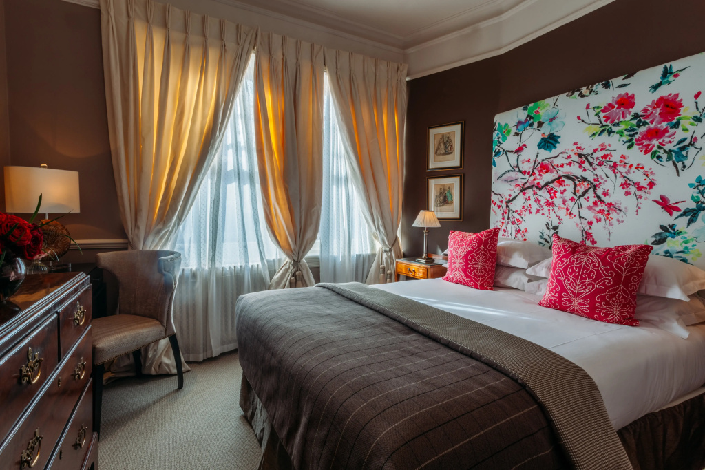 11 Cadogan Gardens and The Apartments