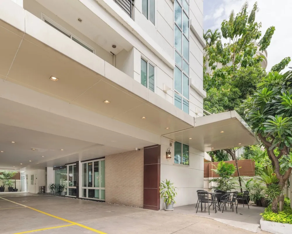 iCheck inn Sukhumvit Soi 2