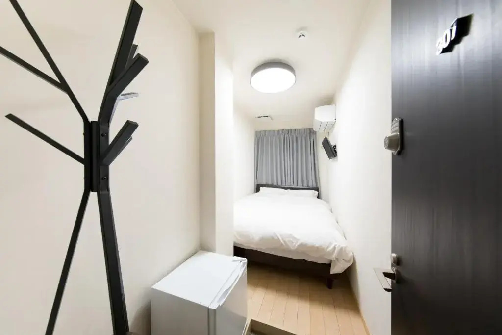 Economy Double room (full double bed)