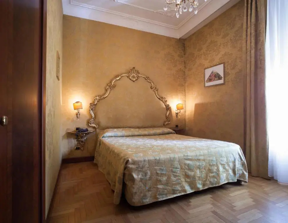 Superior Double room (full double bed)