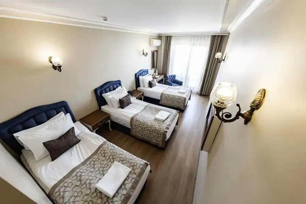 Triple room