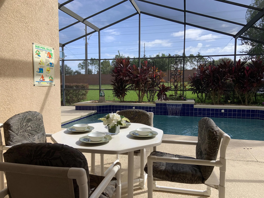 Stunning 3 bed Former Model Home With Private Upgraded Pool