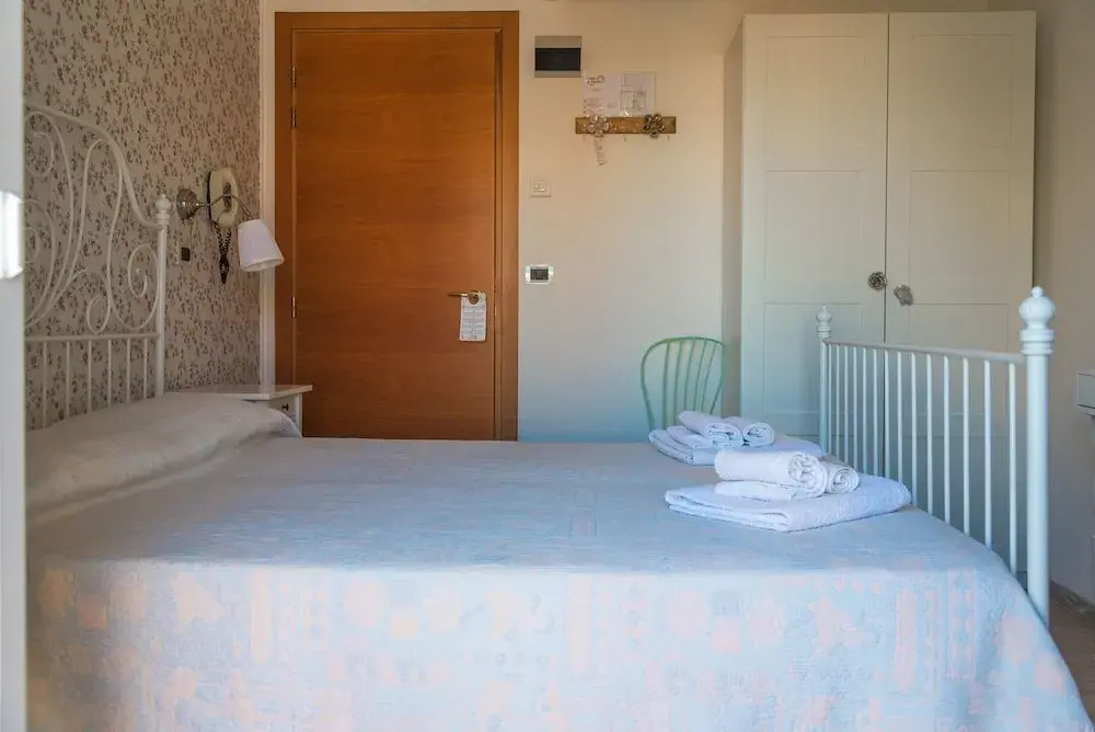 Economy Triple room with balcony