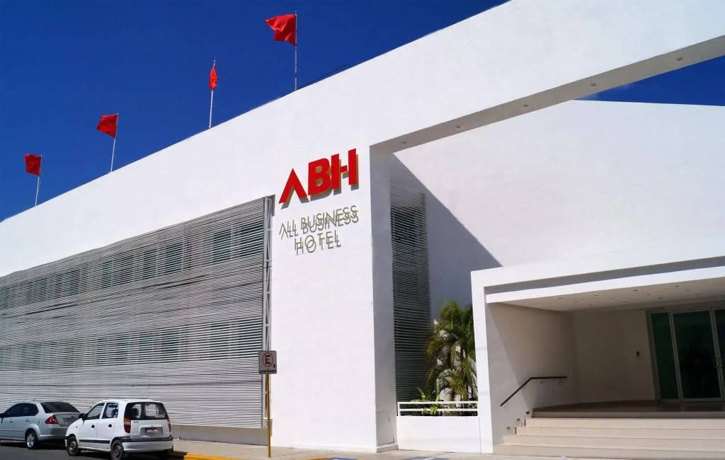 Hotel Los Cocos Chetumal — фото