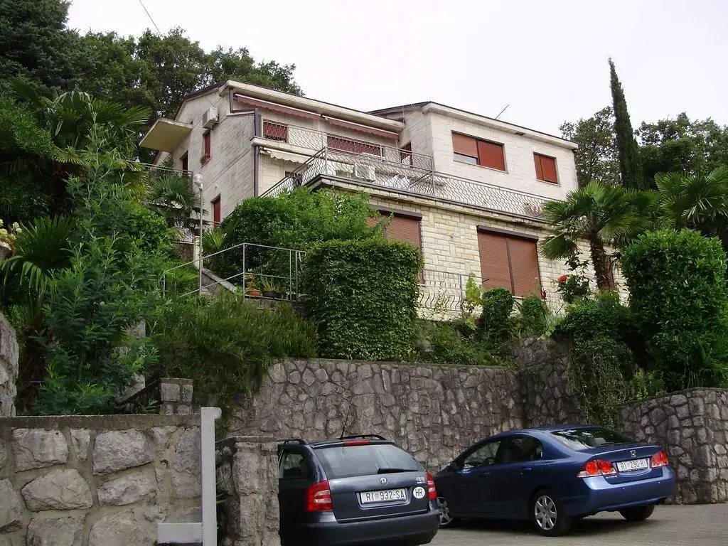 Apartment Ana