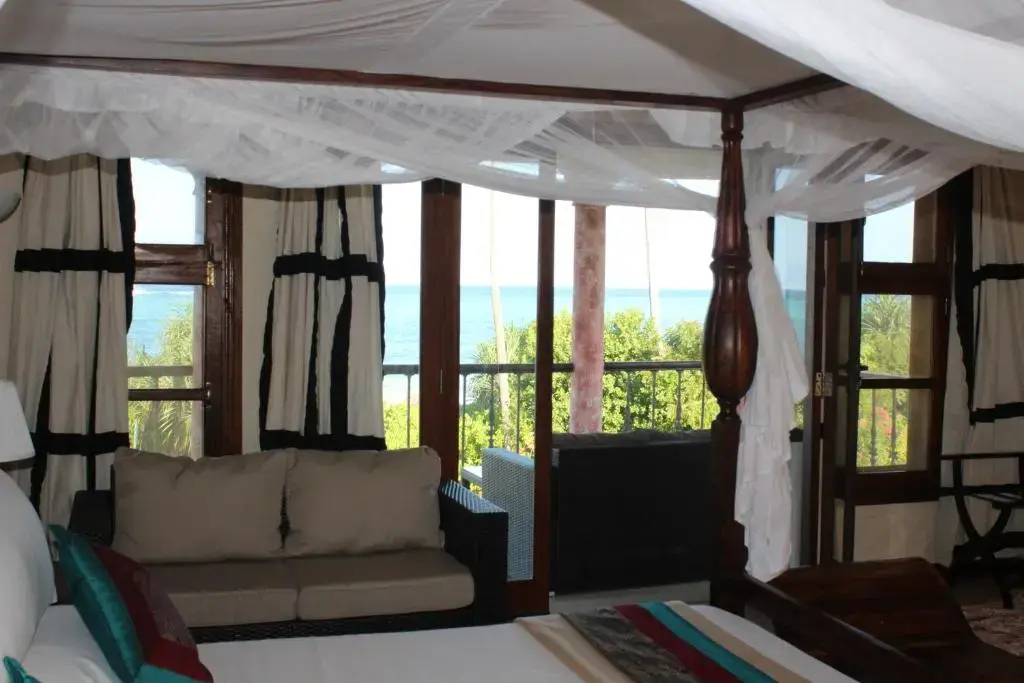 Deluxe Double room with balcony and with sea view full double bed