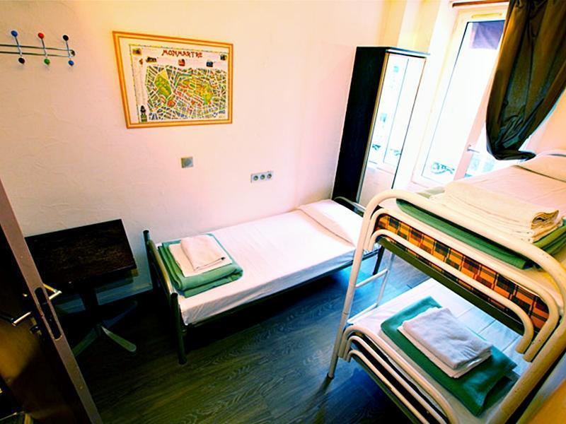 Трёхместный номер Standard в Plug Inn Boutique Hostel