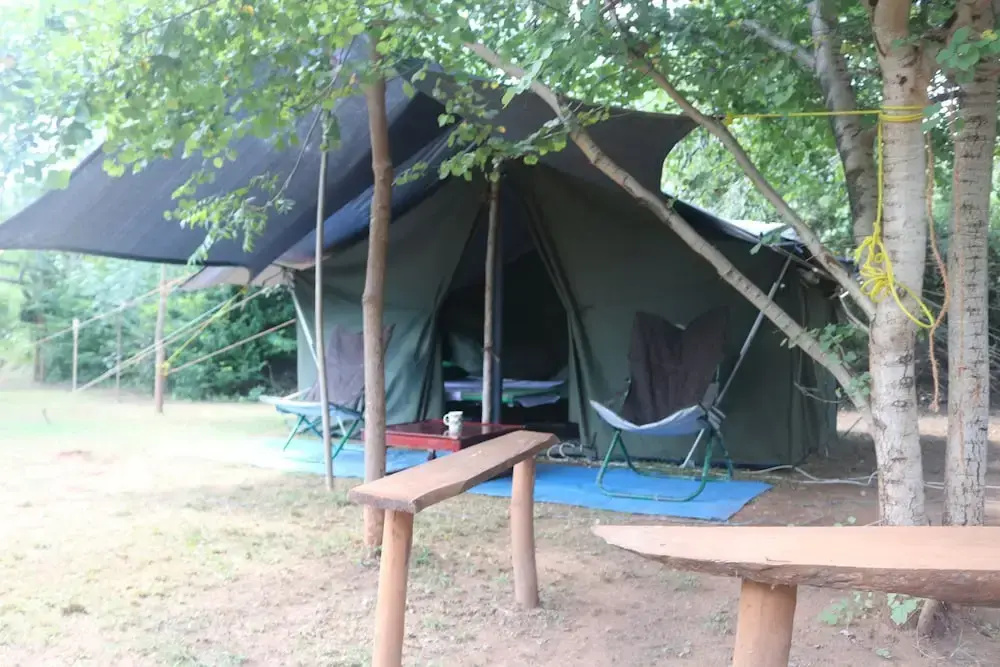 Tent with garden view (twin beds)