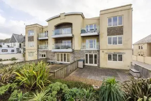 5 The Vista, Newquay