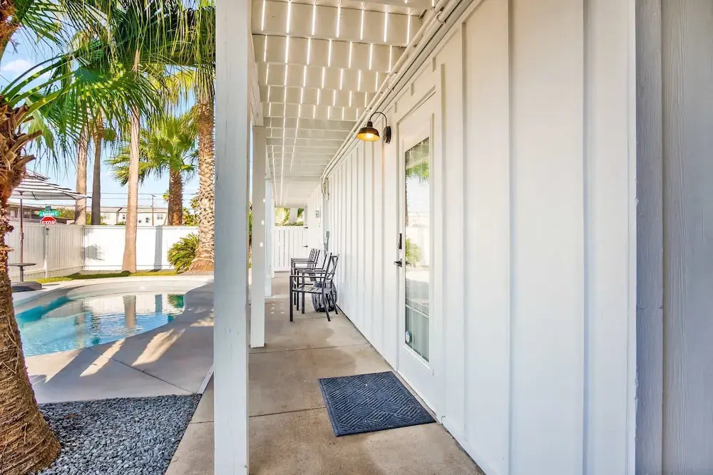 Coasta Rita Stay for 10!
