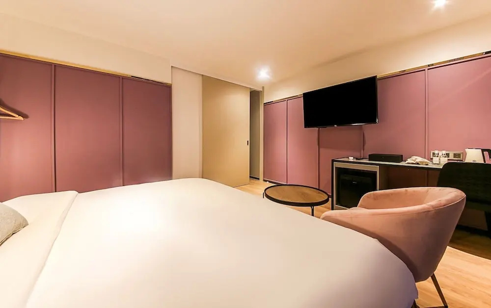 Brown Dot Hotel Nampo Chungmu - Chambres