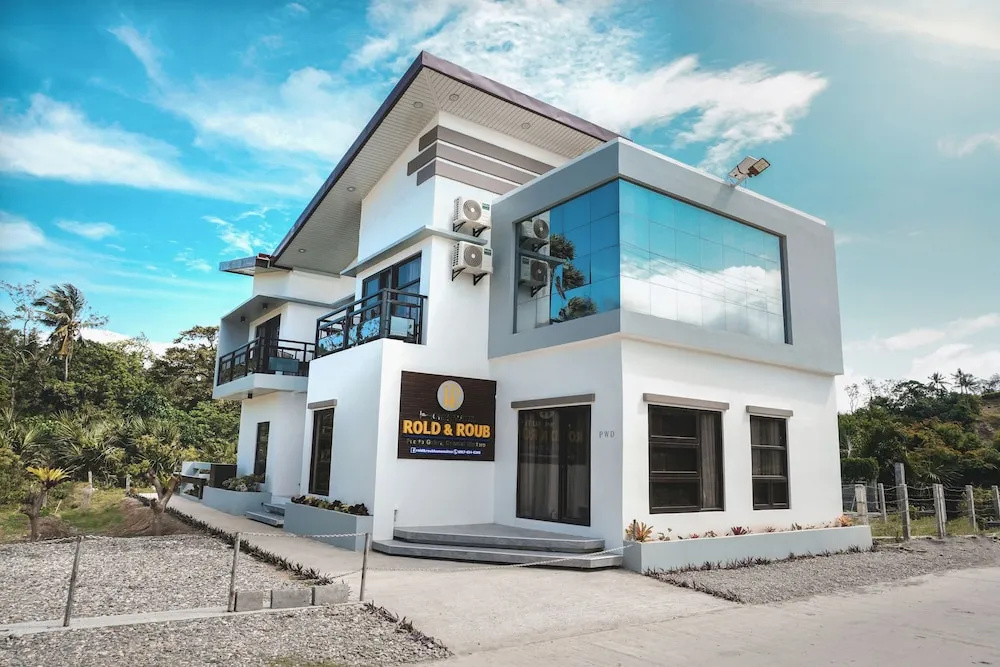 Rold and Roub Home Suites by Cocotel