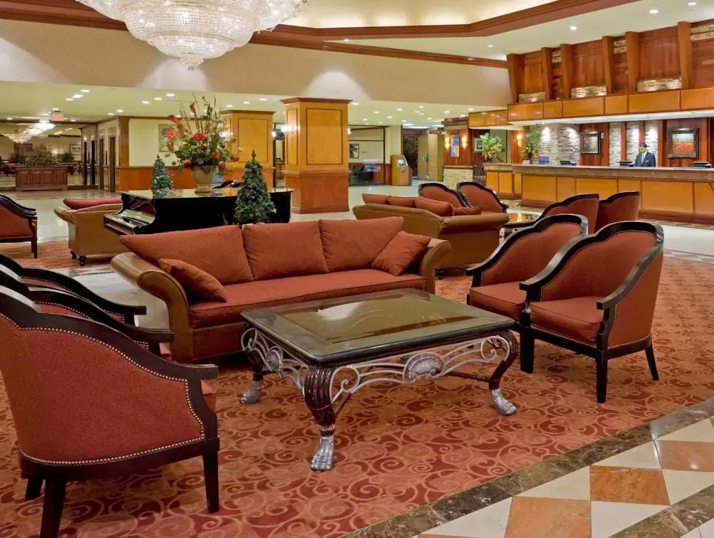 DoubleTree by Hilton Cherry Hill Philadelphia - Tap to explore photos