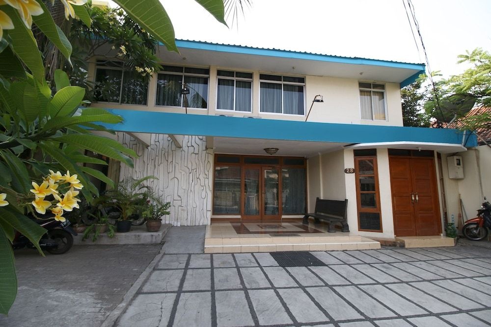Airy Eco Syariah Senen Kramat Enam 28 Jakarta