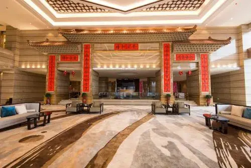 Lobby & Reception