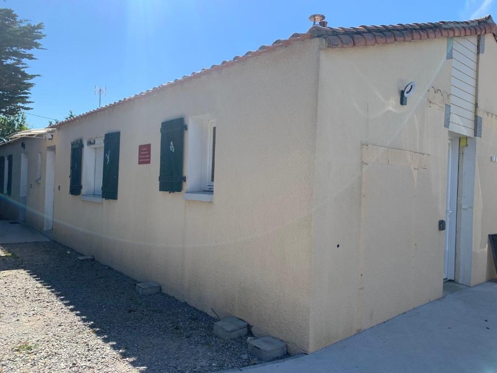 Maison chaleureuse avec spa intérieur privé
