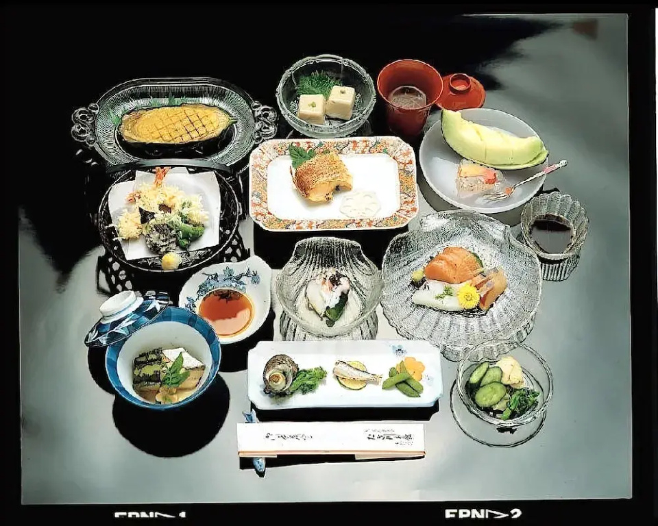 Food & Beverage